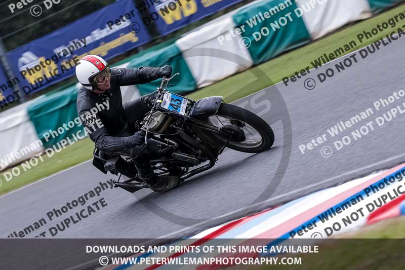 Vintage motorcycle club;eventdigitalimages;mallory park;mallory park trackday photographs;no limits trackdays;peter wileman photography;trackday digital images;trackday photos;vmcc festival 1000 bikes photographs